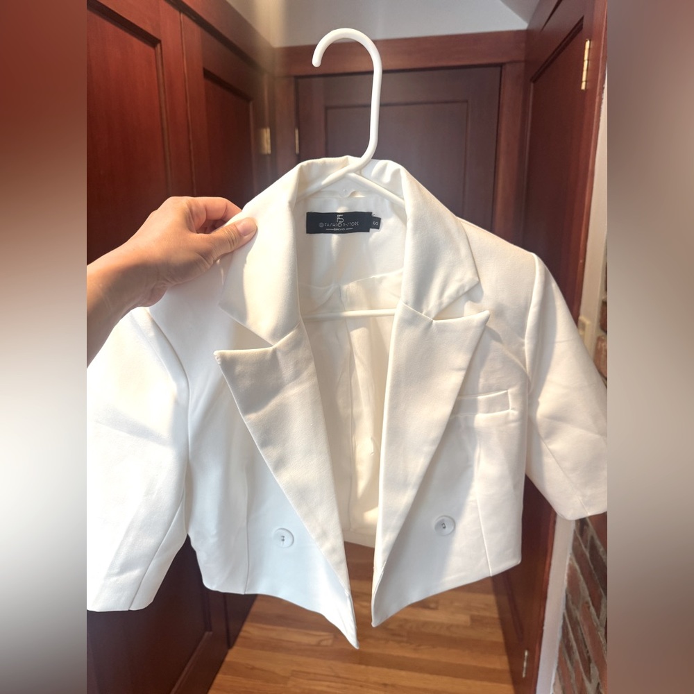 Cropped suit size S-m
